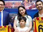 raffi-ahmad-ke-italia-kunjungi-lecce-juara-seri-b-italia-mau-diakuisisi.jpg