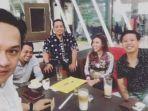rey-utami-dan-pablo-gandeng-farhat-abbas.jpg