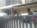 rumah-pengusaha-di-jalan-sambu-digeledah-kpk_20160301_102730.jpg