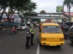satlantas-polresta-melaksanakan-pra-ops-zebra-2017-di-ruas-jalan-di-pekanbaru_20171026_155017.jpg