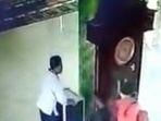 satu-keluarga-curi-kotak-amal-masjid.jpg