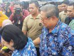 sby-disambut-hangat-dan-dielu-elukan-masyarakat-tapung-sby-mengaku-rindukan-masyarakat.jpg
