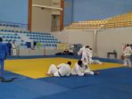 selama-bulan-puasa-sebanyak-8-atlet-judo-pusat-pendidikan-dan-latihan-pelajar-tetap-latihan_20180527_152115.jpg