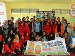 seluruh-peserta-far-berfoto-bersama-disela-sela-acara-kegiatan-bakti-sosial-di-tembilahan-inhil_20180102_210258.jpg