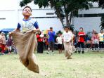 semarak-hut-ri-di-kantor-tribun-pekanbaru-balap-karung_20160818_000727.jpg