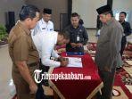 sepakat-tingkatkan-mutu-pendidikan-sd-disdikbud-siak-teken-mou-dengan-pt-rapp.jpg