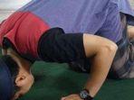 sholat-mengerjakan-sholat.jpg