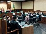 sidang-kasus-duta-palma-grup-surya-darmani-menyeret-raja-thamsir-rachman.jpg