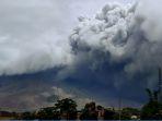 sinabung-erupsi-lagi-daerah-sekitar-suasananya-mencekam.jpg