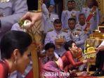 sineenat-wongvajirapakdi-saat-dinobatkan-menjadi-selir-raja-thailand.jpg