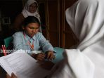 siswa-tuna-netra-ujian-di-slb-sri-munijab-ok_20170410_110512.jpg<pf>siswa-tuna-netra-ujian-di-slb-sri-munijab_20170410_110437.jpg<pf>siswa-tuna-netra-ujian-di-slb-sri-munijab-okeeee_20170410_110803.jpg