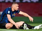 striker-inter-milan-edin-dzeko-ingin-tetap-berseragam-biru-hitam-hingga-januari-mendatang.jpg