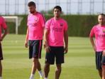 striker-luis-suarez-memulai-latihan-perdana-sejak-pindah-ke-barcelona.jpg