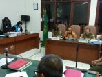 suasana-sidang-di-ptun-terkait-sk-5322-tahun-2017-klhk_20171215_113353.jpg