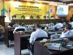 suasana-sidang-paripurna-istimewa-hut-kuansing-ke-21-di-dprd-kuansing-senin-12102020.jpg