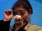 susi-pudjiastuti-menangis.jpg