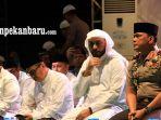 syekh-ali-jaber-ceramah-di-pekanbaru-riau-dalam-tabligh-akbar-dan-dzikir-bersama-polda-riau-2.jpg