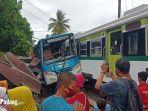 tabrakan-kereta-api-vs-bus-transpadang-di-lubuk-buaya-kota-padang.jpg