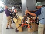 tasman-jen-seorang-personel-trio-lisoi-dan-syaiful-anggota-komunitas-sepeda-pekanbaru-bikepacker_20161019_102104.jpg