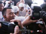 terpidana-kasus-terorisme-abu-bakar-baasyir-saat-tiba-di-rumah-sakit.jpg