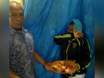 tersangka-bawa-makanan-isi-sabu_20180604_145029.jpg