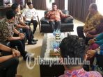 tiga-orang-pemuda-riau-ke-luar-negeri_20180928_165400.jpg