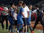 tim-persib-bandung-merayakan-gol-ke-gawang-kalteng-putra-fc.jpg