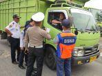 truk-masuk-kota-di-tindak-di-air-hitam-pekanbaru.jpg
