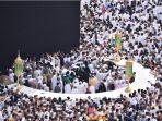 umat-muslim-melaksanakan-tawaf-di-kabah.jpg