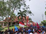 unjuk-rasa-aliansi-mahasiswa-742022-3jpg.jpg