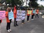 unjuk-rasa-mahasiswa-di-kejati.jpg