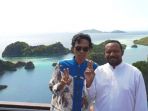 ustaz-abdul-somad-bersama-ketua-mui-papua-barat-h-ahmad-nasraun-di-pianemo-raja-ampat_20180923_155615.jpg