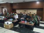 video-conference-wakil-bupati-inhu-terkait-corona.jpg