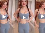video-maria-vania-pamer-perut-ungkap-rahasia-body-goals-tubuh-maria-vania.jpg