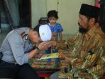 wakapolresta-tim-jumat-barokah-bantuan-panti-asuhan_20180608_160952.jpg