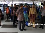 walikota-kapolresta-forkompinda-tinjau-pos-pengamanan-lebaran-mtq-bandara-ssk_20180608_140839.jpg