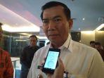 walikota-pekanbaru-firdaus-mt-ketika-memberikan-keterangan.jpg