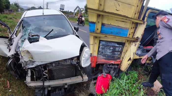 Dua kendaraan truk dan minibus terlibat kecelakaan lalu lintas di Jalan Raya Gersik, Desa Singaraya, Kecamatan Semparuk, Kabupaten Sambas, Kalimantan Barat, Rabu 5 November 2025 pukul 14.00 WIB. Ketiga pengendara mengalami luka-luka akibat kecelakaan dan dilarikan ke rumah sakit.