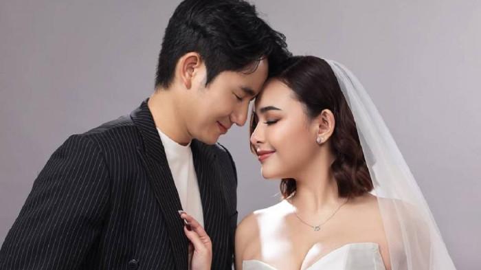 Kenny Austin Akhirnya Buka Suara Soal Isu Sering Lepas Cincin Nikah