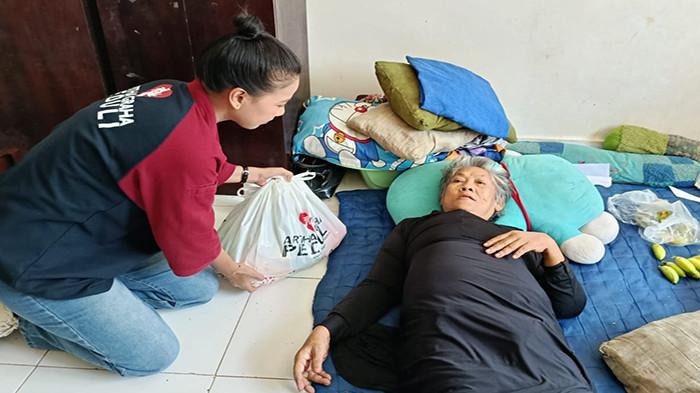 PASAR MURAH - Artha Graha Peduli (AGP) kembali melanjutkan pelaksanaan Pasar Murah AGP 2025 pada Rabu, 17 Desember 2025, melalui kolaborasi unit-unit usaha di bawah Artha Graha Group dan Artha Graha Network, termasuk Bank Artha Graha Internasional Tbk. (BAGI).