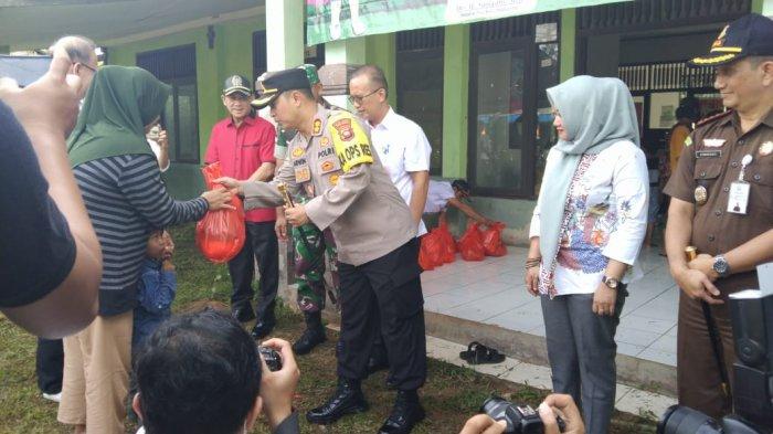 Aksi Nyata Lawan Stunting, Pemkot dan Forkopimda Berikan Bantuan Makanan Tambahan di Singkawang