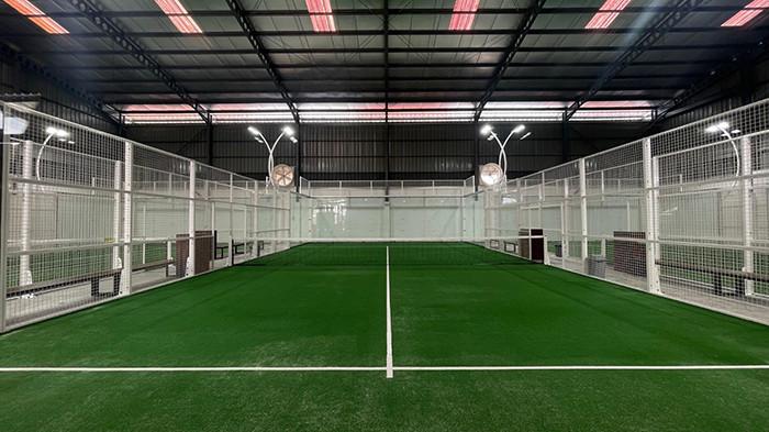PADEL - Borneo Padel Club (BPC) merupakan operator padel yang berlokasi  di Jalan Adi Sucipto, tepatnya di samping Kompleks Star Borneo Residence No.5, Arang Limbung, Kecamatan Sungai Raya, Kabupaten Kubu Raya.