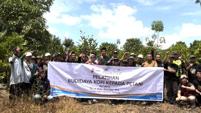 Melalui PLN Peduli, Kolibro Sukses Lakukan Pelatihan Budidaya Kopi Liberika di Sendoyan Sambas