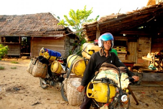 Salasiah Dua Hari Cari Gas Elpiji