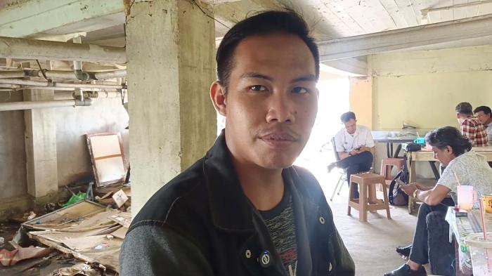 HISTERIS Perawat Taman Tewas Tertabrak Truk di Simpang Brimob, Keluarga Syok