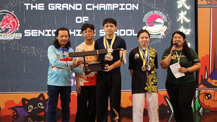 Juara Umum Tingkat SMA diraih SMA Kristen IBC.