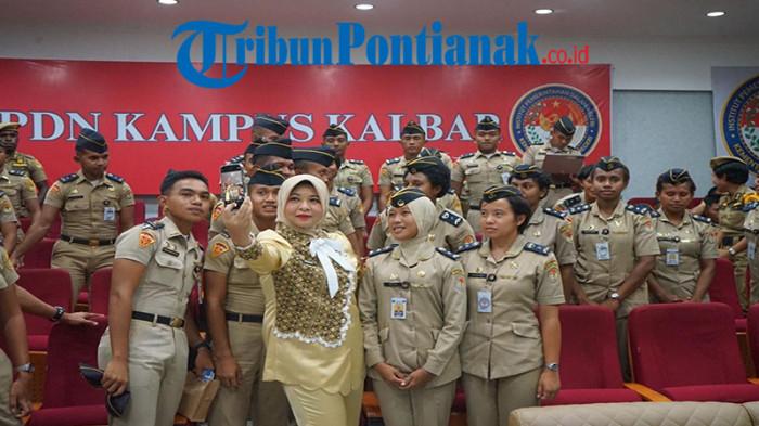 Disambut Ratusan Praja IPDN, Windy Gaungkan Gema Emas Siapkan Pemimpin Hebat di Indonesia