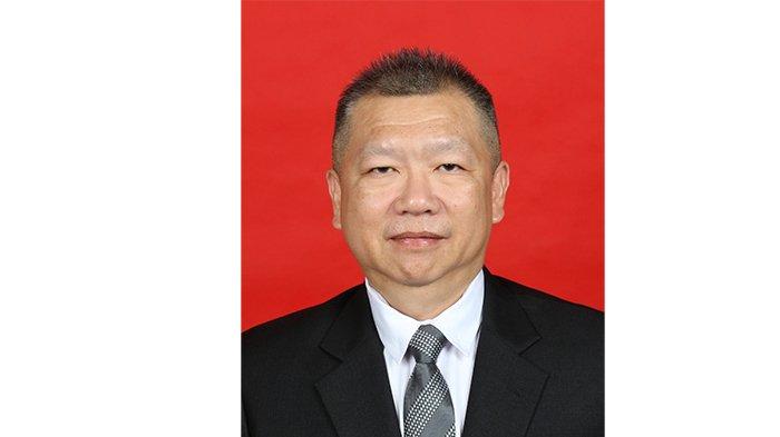 Ketua STMIK PONTIANAK Assoc. Prof. Dr. SANDY KOSASI, M.M., M.Kom., COBIT5F., CBIA., CAIA., CITSML., CDSEA., CITAP., CEAA., CPDM.