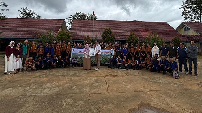 BKSDA Kalbar dan PT AAC Gelar Penyuluhan Konservasi Tumbuhan dan Satwa Liar di SMPN 5 Modang