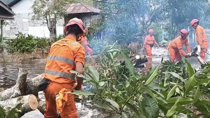 DPRD Kayong Utara : Jangan Tunggu Banjir Parah Baru Normalisasi Parit